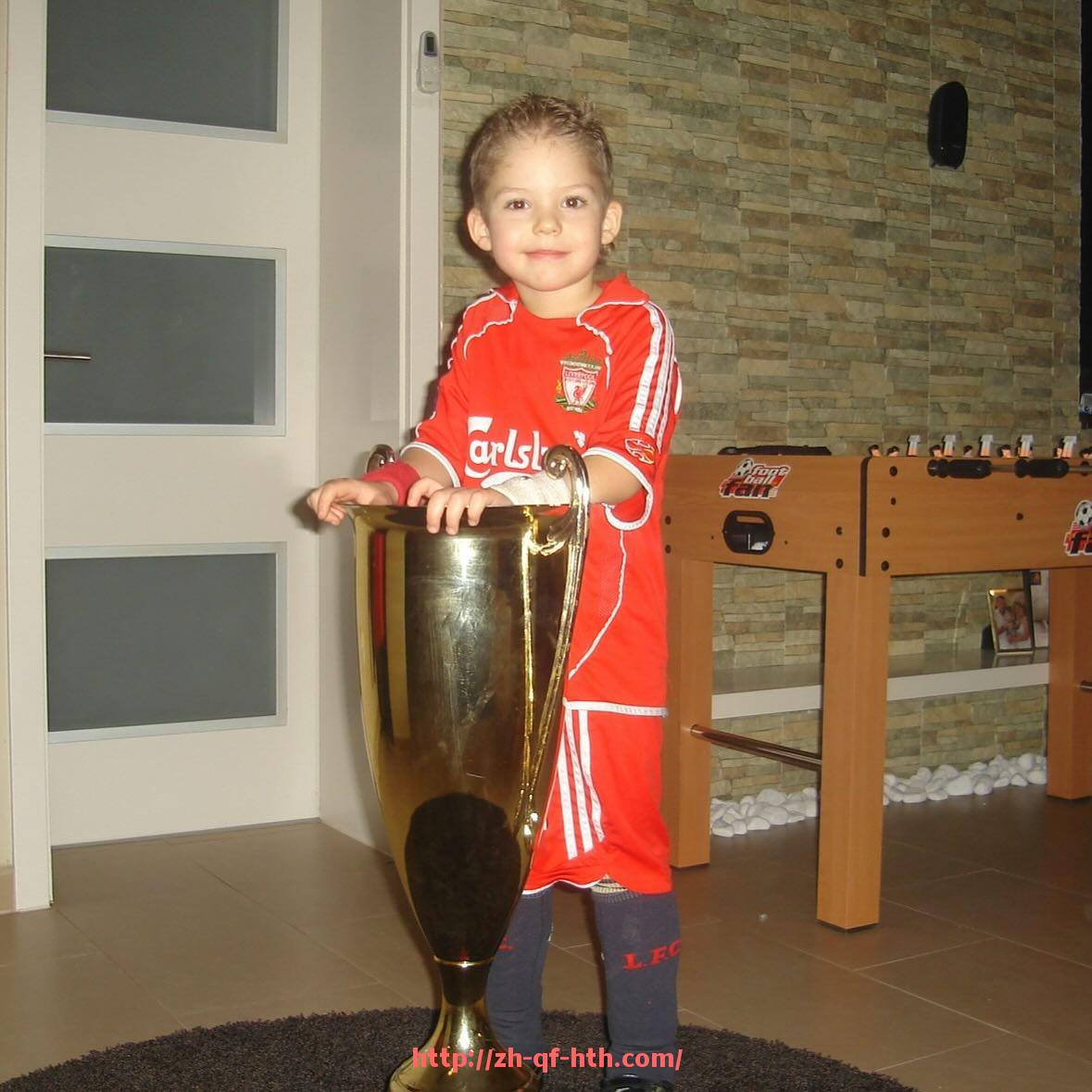 华体会hth-英超4月最佳球员投票机制及获奖球员盘点